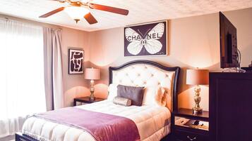 2 bedrooms, desk, iron/ironing board, free WiFi