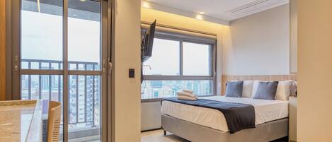 Standard Studio (622739) | 1 bedroom, desk, laptop workspace, free WiFi