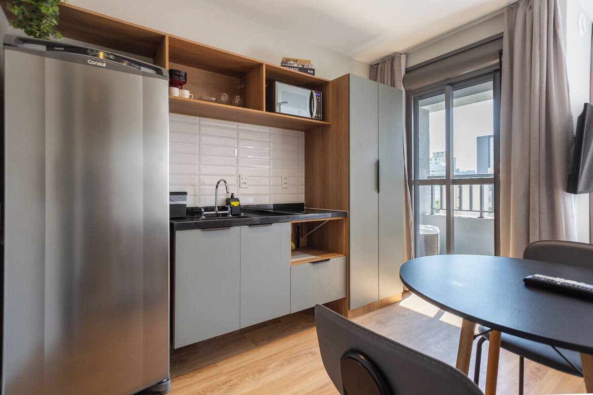 Studio Standard (606290) | Cuisine privée | Réfrigérateur, micro-ondes, plaque de cuisson
