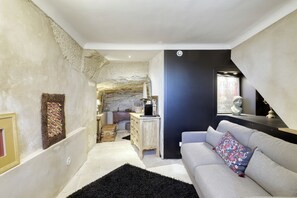 Fernseher, Stereoanlage