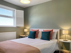3 bedrooms, free WiFi, bed sheets