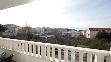 Studio (Studio Apartment) | Balcony