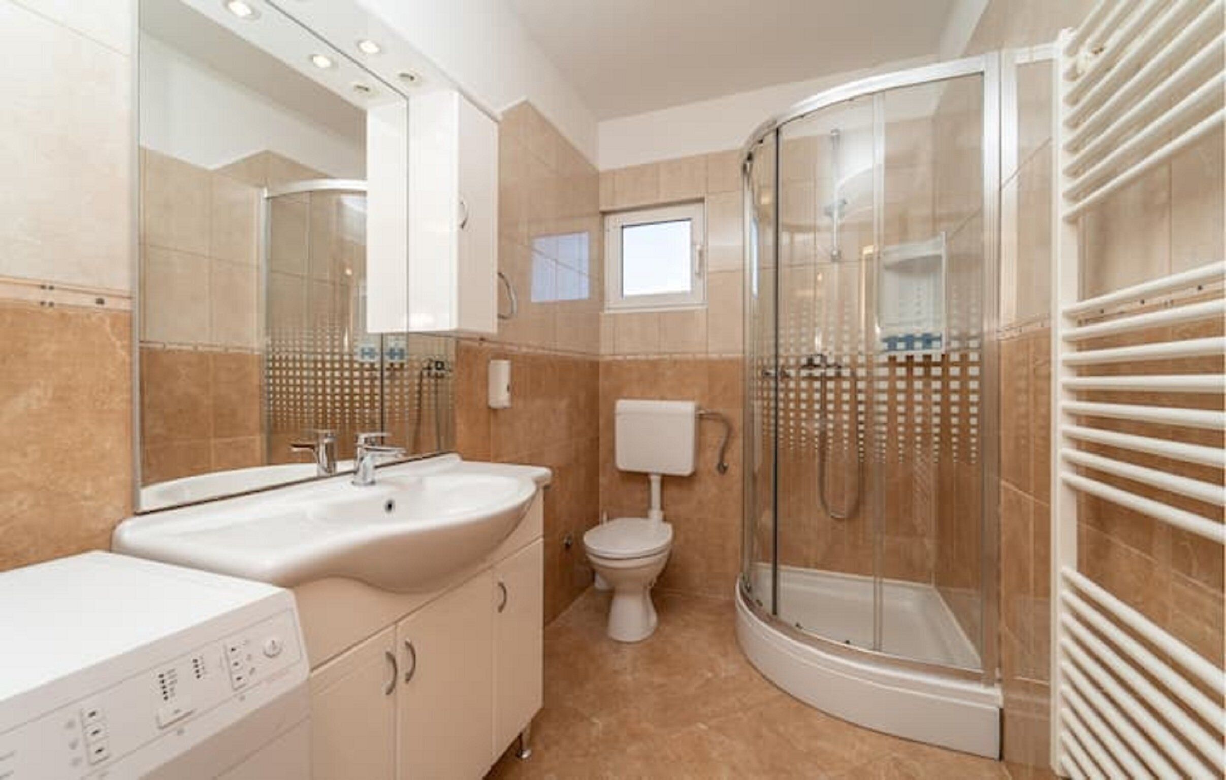 Appartement (Three Bedroom with Balcony Sweet Apar) | Salle de bain