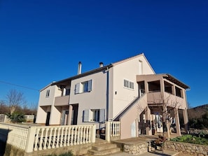 Apartamento (Three Bedroom with Balcony Sweet Apar) | Fachada
