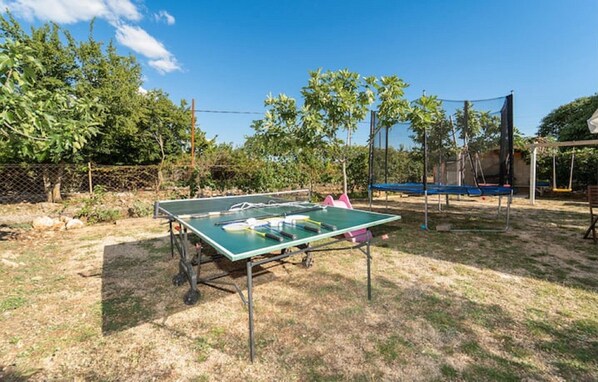 Apartamento (Three Bedroom with Balcony Sweet Apar) | Playground externo
