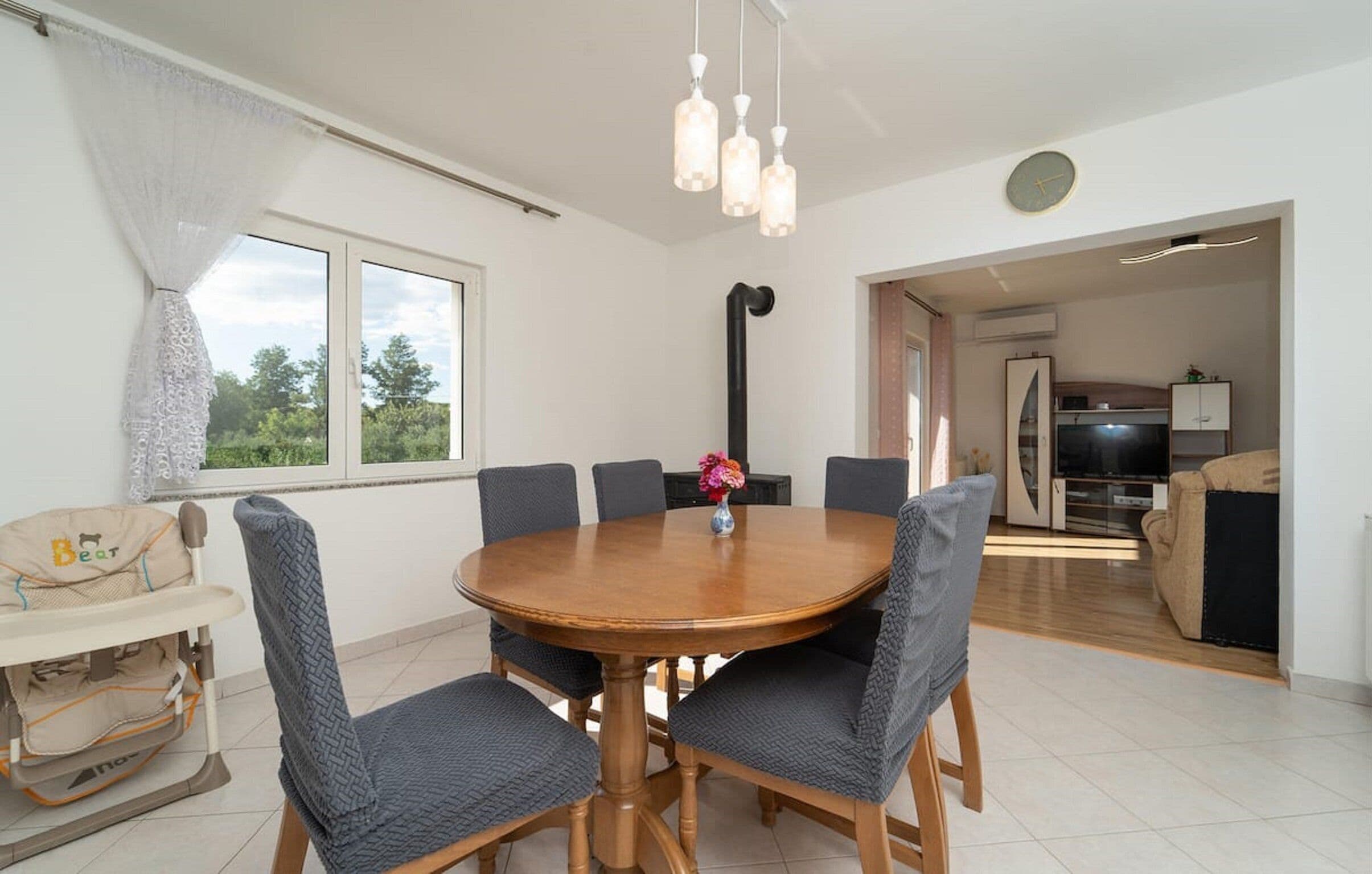 Leilighet (Three Bedroom with Balcony Sweet Apar) | Spisestue