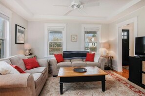 Smart TV, fireplace, computer monitors