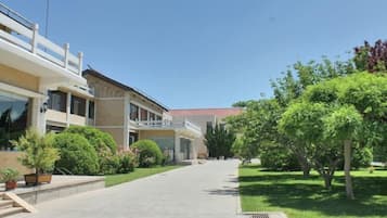 Bahagian luar