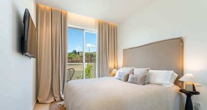 New Sea View Villa, Heated Pool,Rooftop Jacuzzi