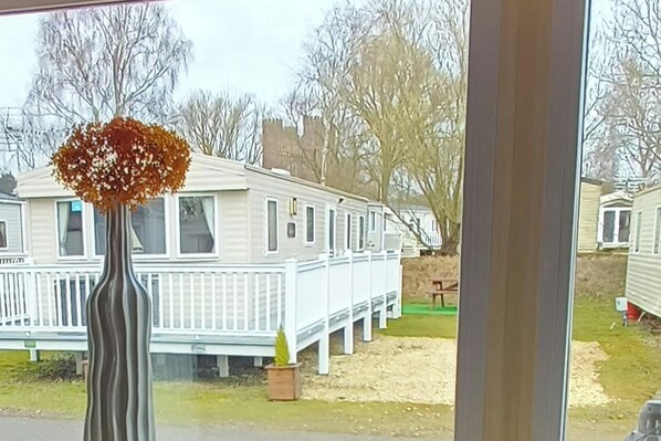 Interior - 3 Bedroom Holiday Home Sleeps 8 - Pets - Pool (Lincoln)