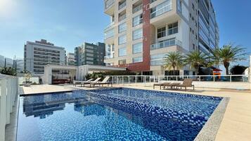 Apartment | Pool | 6 indoor pools