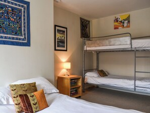 2 bedrooms, free WiFi, bed sheets - 2 bedroom accommodation in Whitby (Whitby)