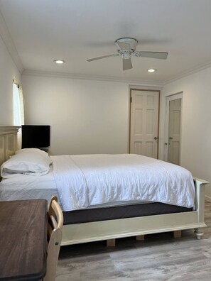 1 soveværelse, strygejern/strygebræt, Wi-Fi, sengetøj