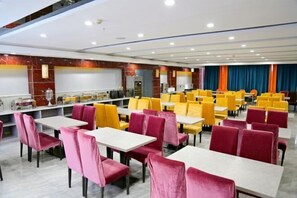 Restaurant - Kuqa Xinyu Hotel (Guiz Plaza) (Kuqa)