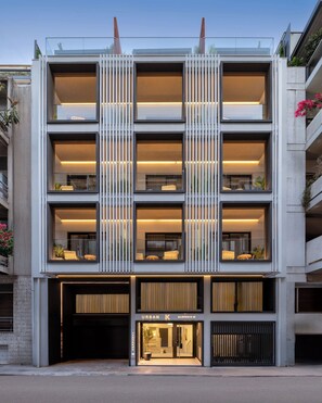 Front of property – evening/night - Urban-K (Athens)