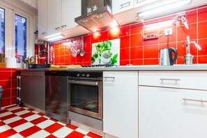 Appartement (Three Bedroom Apartment) | Cuisine privée | Réfrigérateur