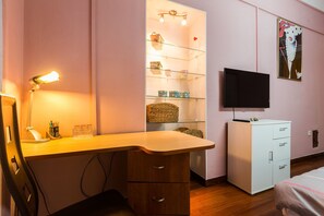 Apartment (Three Bedroom Apartment)