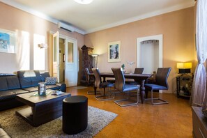 Apartment (Three Bedroom Apartment) | Living room - Charming Apartment in Zadar With City Views (Zadar)