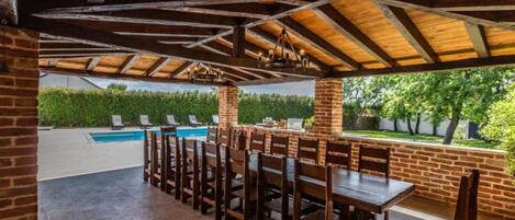 아파트 (Two Bedroom Holiday Home with Private) | BBQ/피크닉 공간