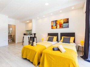 อพาร์ทเมนท์ (Charming Zadar Apartment Near Old Tow) | เปล/เตียงเด็กอ่อน
