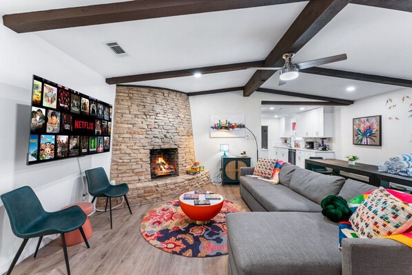 صورة غير مصنفة، 1 من 36، زرّ