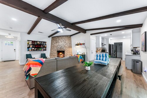 Heated Pool~Game Room~Firepit~Domain~Q2 Stadium