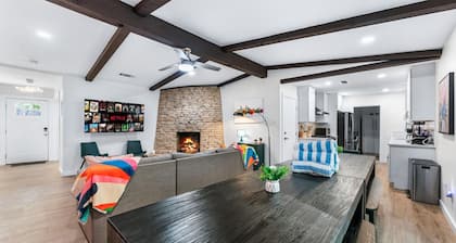 Heated Pool~Game Room~Firepit~Domain~Q2 Stadium