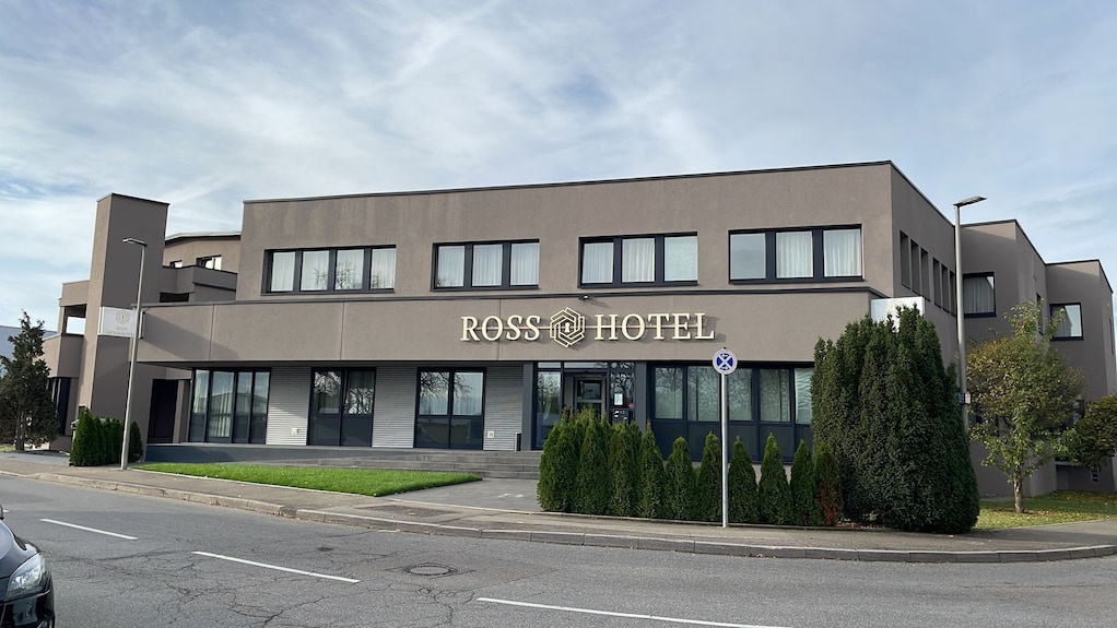 Ross Messehotel, Stuttgart: Hotel Reviews, Rooms & Prices