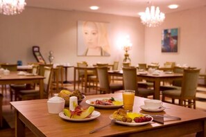 Dining - Ross Messehotel (Stuttgart)