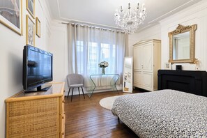 2 slaapkamers, een strijkplank/strijkijzer, wifi, beddengoed