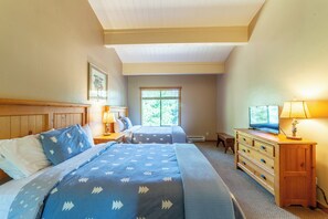 3 sovrum, strykjärn/strykbräda, gratis wi-fi och sängkläder