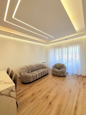 Smart-TV, Stereoanlage