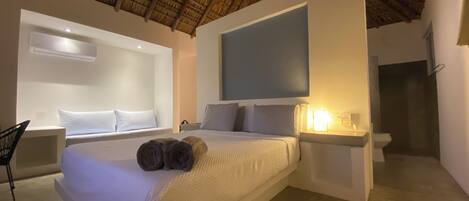 4 bedrooms, desk, iron/ironing board, free WiFi