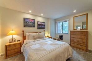 Desk, iron/ironing board, free WiFi, bed sheets