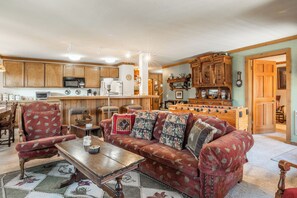 Smart TV, fireplace, table football - Walk to Ski Mountainback Condo w/ Pool & Spa 619 (Mammoth Lakes)