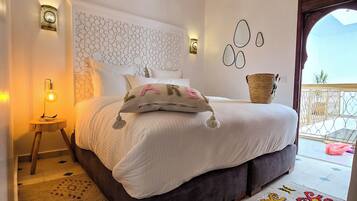 Deluxe kamer, 1 twee- of 2 eenpersoonsbedden | Lakens van Egyptisch katoen, luxe beddengoed, donsdekens