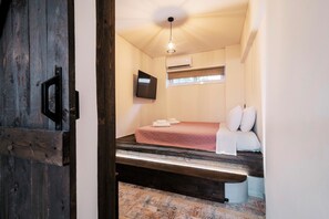 1 camera, ferro/asse da stiro, Wi-Fi, lenzuola