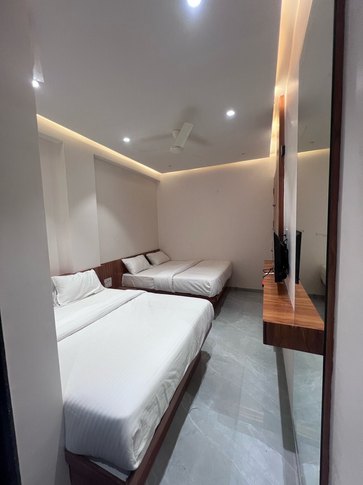 Deluxe Single Room | Egyptian cotton sheets, premium bedding, Select Comfort beds, free WiFi