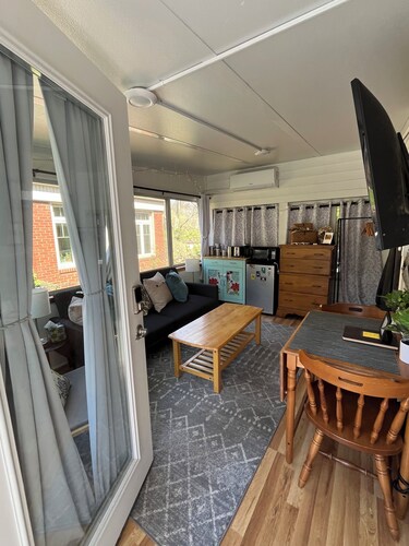 Chic 1-bedroom apartment with WiFi, AC in brilliant Pittsburgh