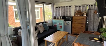 Chic 1-bedroom apartment with WiFi, AC in brilliant Pittsburgh