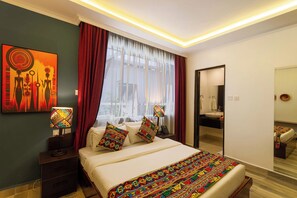 Literie de qualité supérieure, coffres-forts dans les chambres, bureau