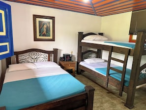 Familie huis | 4 slaapkamers, gratis wifi