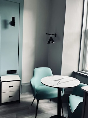 Dining - Stylish studio king room, en-suite & kitchenette (room 2) (Innerleithen)