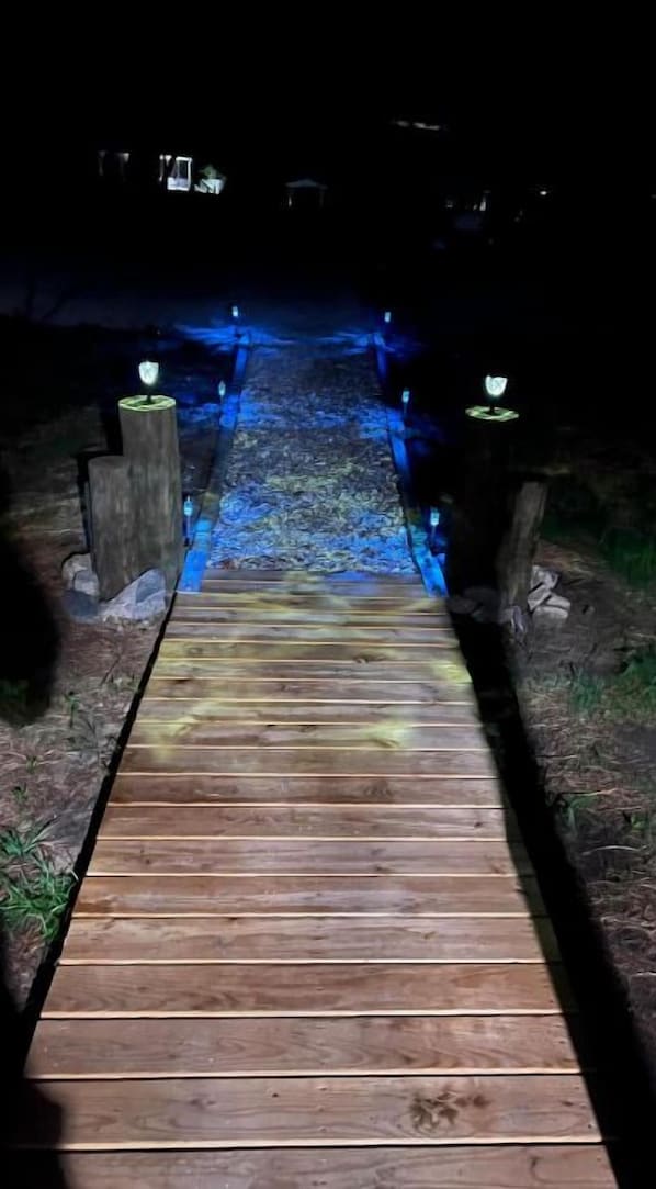 Property grounds - Paradise Point (Hampstead)