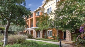 Exterior - Big Fun, Boutique Feel – Your Napa Getaway- Wyndham Vino Bello- Studio (Napa)