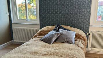 5 Schlafzimmer, Bügeleisen/Bügelbrett, WLAN, Bettwäsche