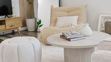 Smart TV, books