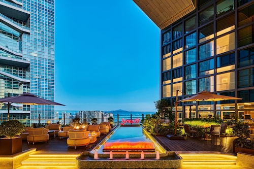 深圳湾希尔顿逸林酒店