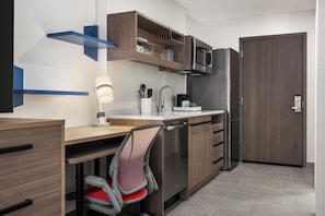 In-room safe, desk, laptop workspace, blackout drapes - Home2 Suites By Hilton Vaughan Toronto On (Vaughan)