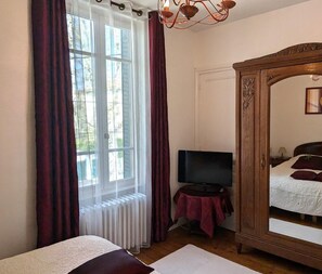 3 camere, culla da viaggio, Wi-Fi gratuito